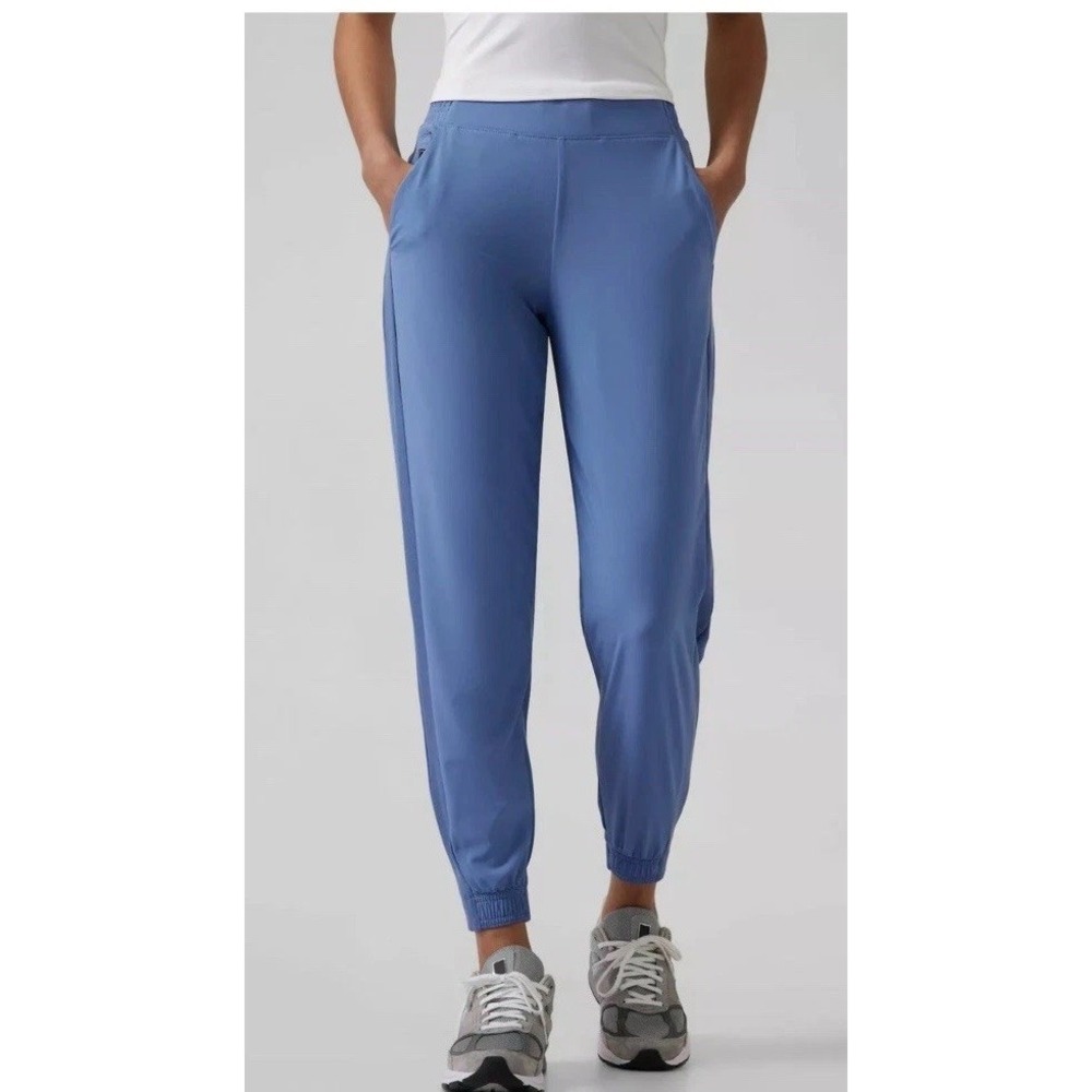 Women's Athleta Brooklyn Pull On Jogger Size 12 Cottage Blue Pockets